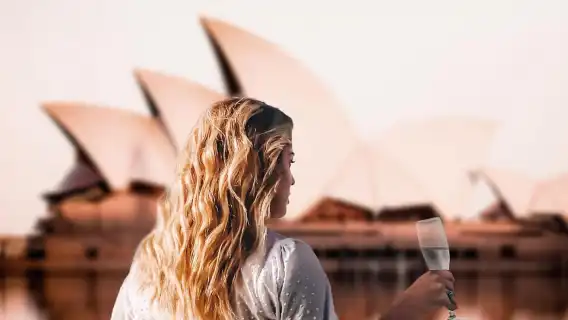 Sydney: Sydney Harbor Lunch Cruise with Welcome Drink