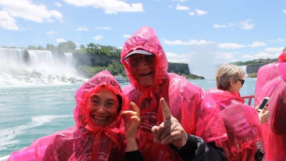 Toronto: tour di un giorno alle Cascate del Niagara con opzione barca
