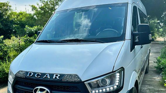 Noi Bai International Airport - VIP Limousine bus to Sapa by 18seats