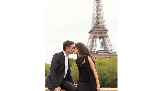 Eiffel Tower Private Photo Shoot