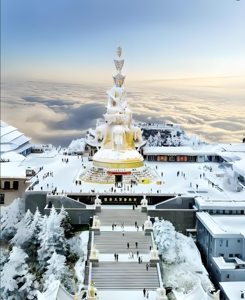 四川峨眉山 日帰りツアー【成都往復/冬の雪景色/英語ガイドオプション】