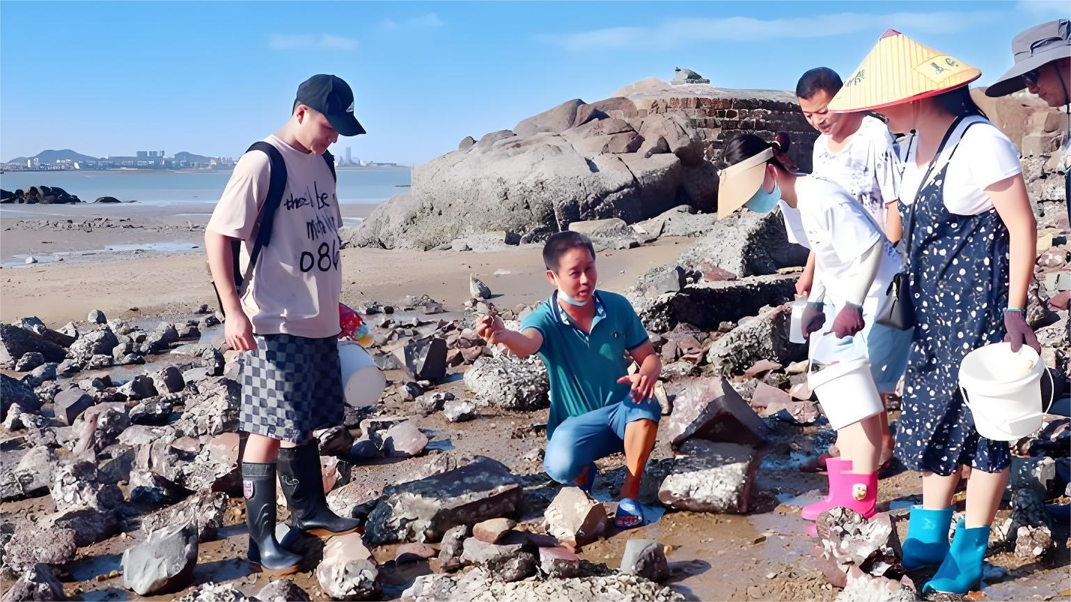 Strandspaziergang von Xiamen zur Insel Xiaodeng + Segelerlebnis + Gruppenausflug der Universität Xiamen