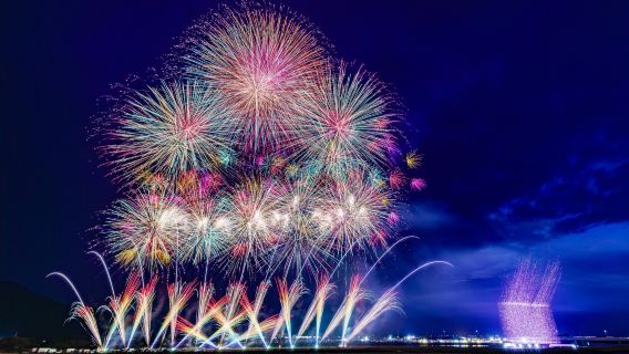 [Terbatas 17 Oktober 2026] Kompetisi Kembang Api Nasional Yatsushiro dari Fukuoka