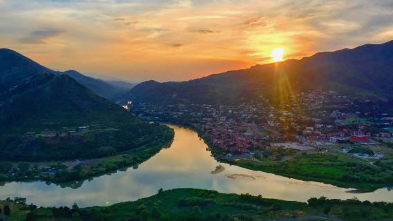 Mtskheta: Passeio Privado de 5 Horas com Guia em Svetitskhoveli, Jvari e Crônicas da Geórgia