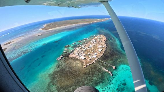 Penerbangan pelancongan Kepulauan Abrolhos dan Tasik Pink Australia Barat - Kalbarri/Geraldton