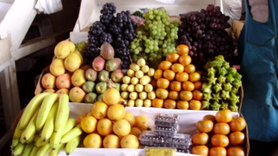 Cooking class and market tour with a local chef