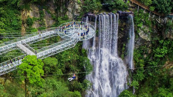 Guangzhou private day tour to Gu Long Xia, Gu Long Xia Glass Grand Canyon and Dongtian Xianjing