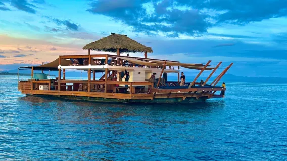 Fiji Cloud 9 Water Bar Hotel Pickup and Island Scenery Along the Way