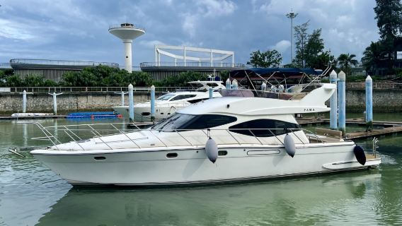 【深圳遊艇出海】深圳大梅沙58尺三層帶KTV台灣豪華遊艇+釣具+水上滑梯包船出海