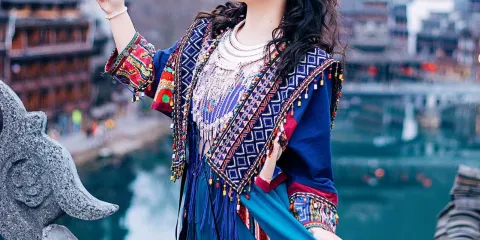 新余Trip Moments【商業攝影攝像/婚紗寫真/婚禮跟拍/街拍抓拍航拍/多語種翻譯】