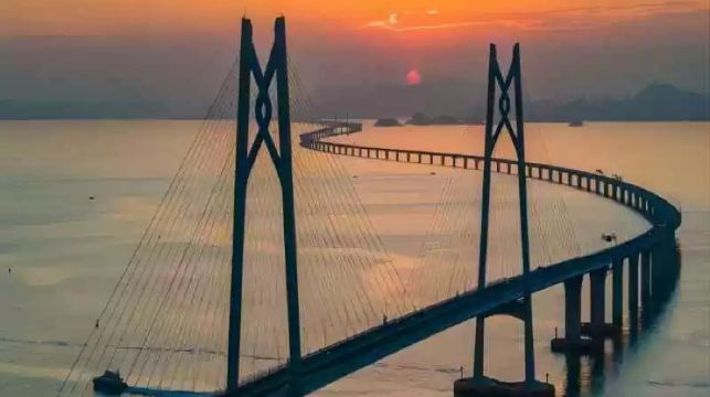 珠海一日遊+港珠澳大橋+漁女像+珠海大劇院丨多地出發+純玩多套餐