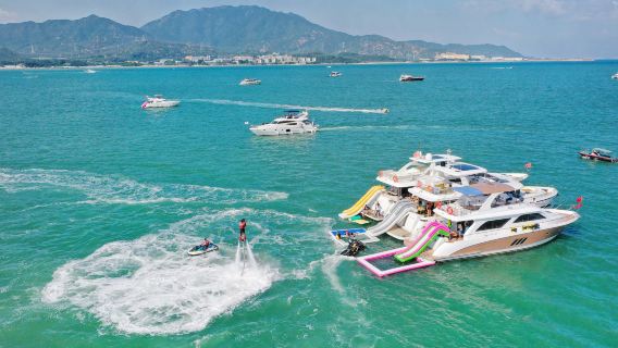 【深圳大梅沙·遊艇團建40人】4艘帶KTV豪華遊艇出海2小時＋小食－贈送網紅魔毯＋魚餌魚具＋水上滑梯＋水果拼盤
