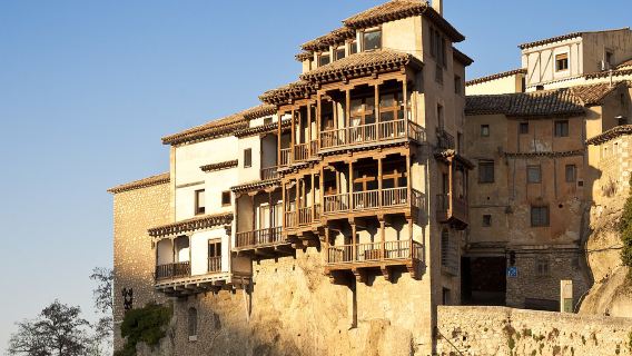 Spanish Cuenca Hanging Houses + Historic Walled Town of Cuenca private charter 1-day tour with Chinese guide