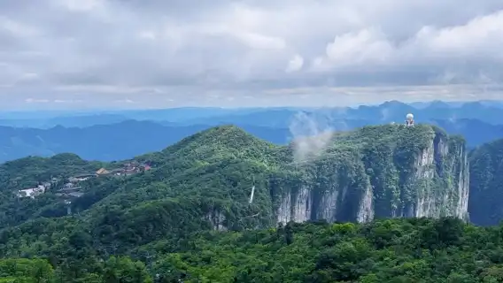 長沙到張家界天門山一日私人包團＋玻璃棧道＋導遊＋票券＋高效