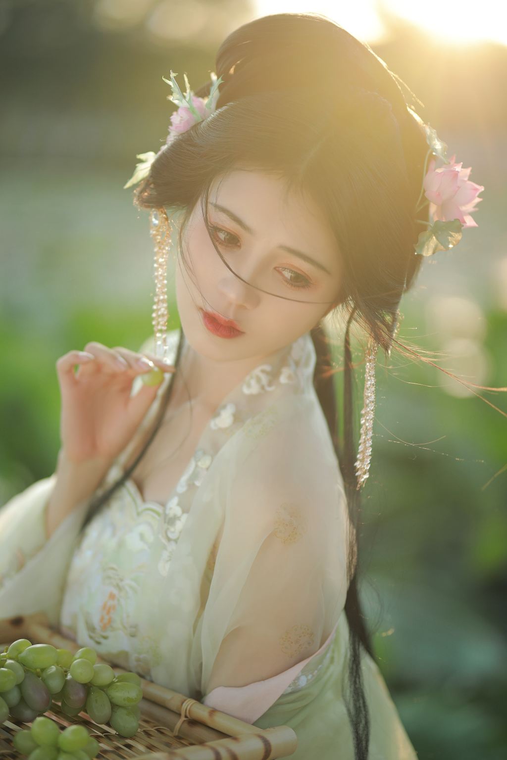 Donglan Trip Moments[Lenin Cave/Kui Xing Tower Multilingual Translation Photographer Local Guide, Photo Shoot, Follow-up Shooting, Aerial Photography, Wedding and Portrait Photography]