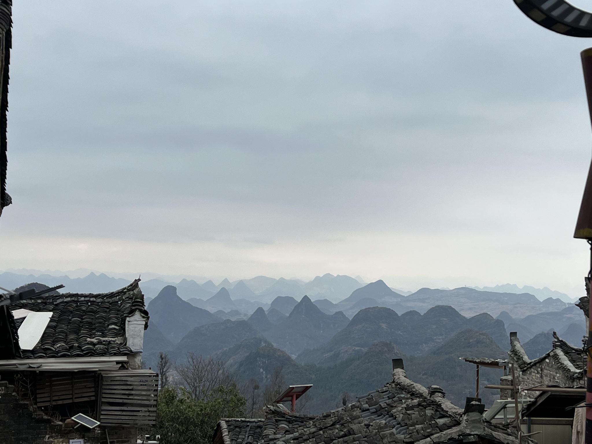 Guangzhou round-trip: Qingyuan Millennium Yaozhai + Huangchuan River Three Gorges 1-day tour with English service available