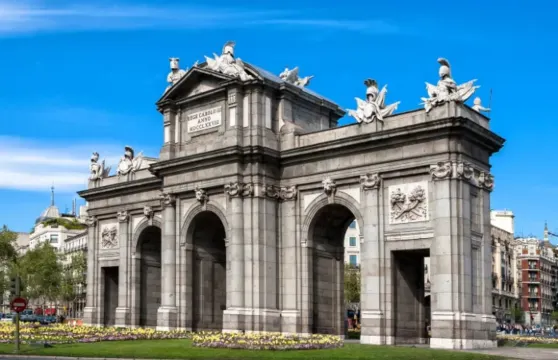 西班牙普拉多博物館+麗池公園半日遊|包括門票|中英日韓導遊可選