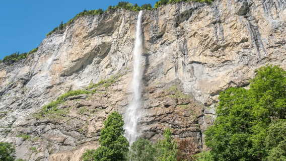 Interlaken Swiss - Pemandangan Alam Air Terjun & Pegunungan, Paralayang, Belanja, Sopir Berbahasa Inggris & Mandarin