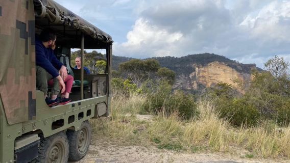 Aventuras de 3 horas en camión militar en las Montañas Azules