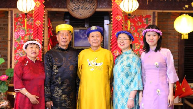 Tour cultural a pie por Nha Trang y experiencia con Ao Dai