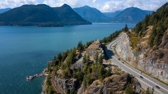 Berlepas dari Vancouver | Meneruskan perjalanan di Lebuhraya Sea to Sky - Air Terjun - Kereta Kabel Sea to Sky - Whistler tidak termasuk tiket
