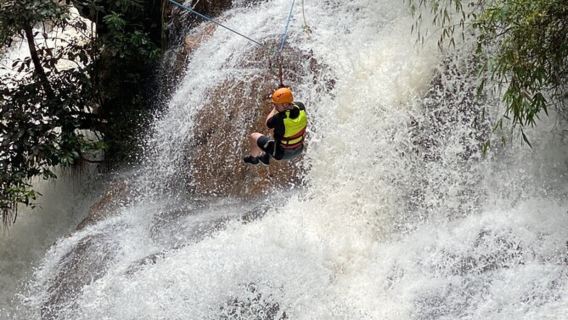 DALAT CANYONING & EXPERIENCE 1500M ZIPLINE