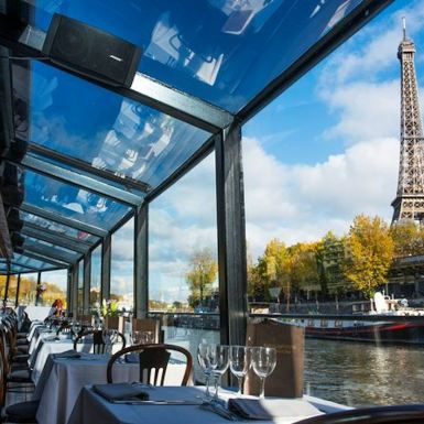 Seine River: Lunch Cruise with 3-Course Gourmet Meal