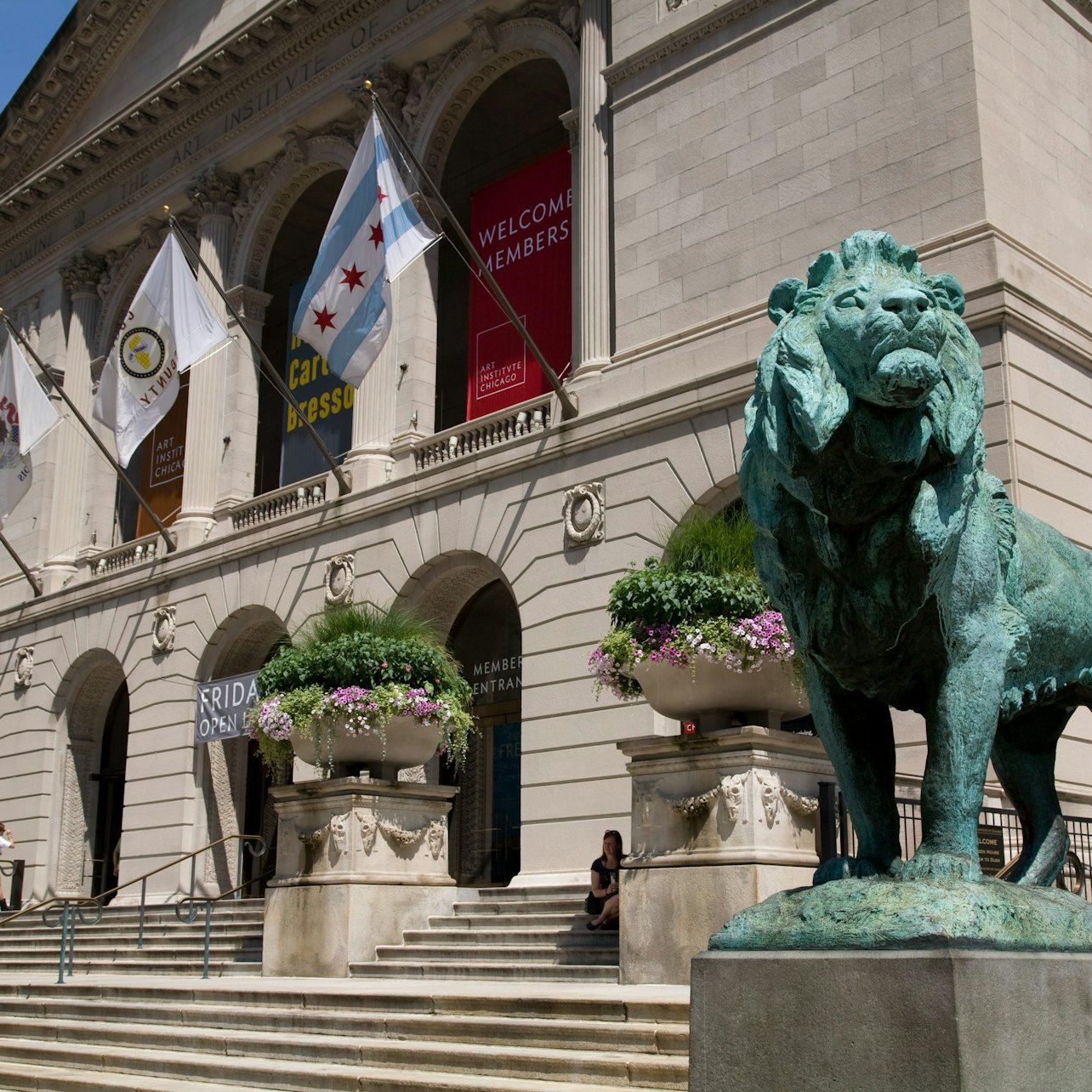 The Art Institute of Chicago: Skip The Line Ticket + Semi-Private Guided Tour