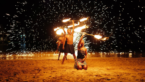 Однодневная экскурсия на Малоло, Фиджи: попробуйте местную кухню, насладитесь VIP-обслуживанием и окунитесь в первобытную жизнь Фиджи.