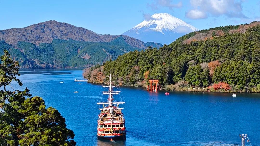 日本富士山箱根神社空中ケーブルカー＋大涌谷＋忍野八海＋山中湖