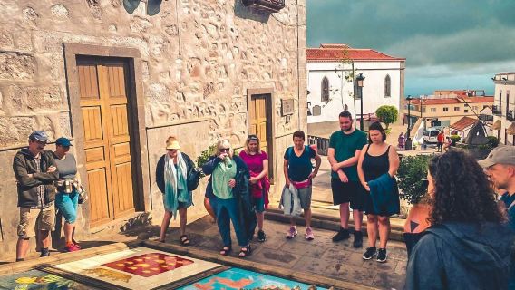 Gran Canaria: Guided Tour + Fruit Tasting + Roundtrip Transfer