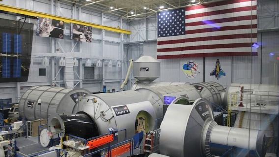 Houston: Guided Tunnel Tour + NASA Space Center Entry + Transfers