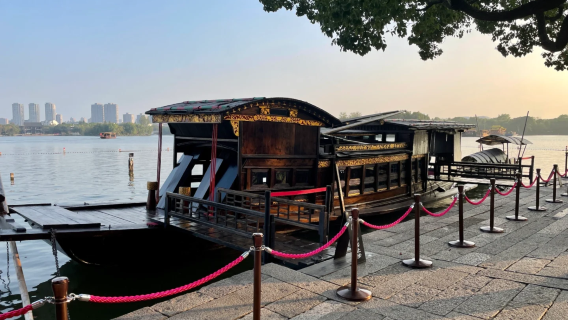 Primo Congresso del Partito Comunista Cinese - Barca Rossa del Lago Nanhu + Antica Città di Nanxun, un connubio tra storia, cultura e fascino della regione acquatica
