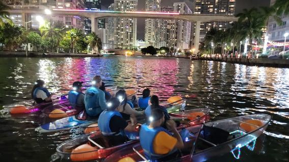 Miami: Geführte Kajak-Nachttour mit LED-Beleuchtung