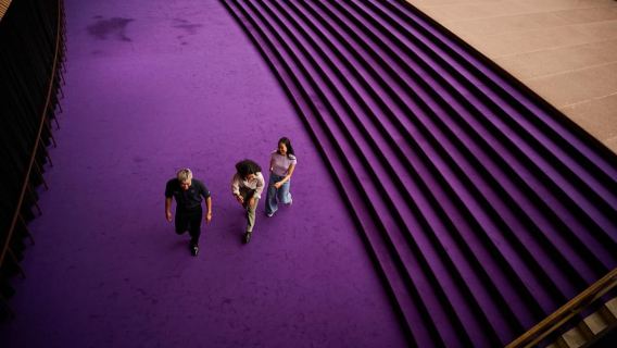Sídney: Visita guiada de 1 hora a la Ópera con comida y bebida incluidas.