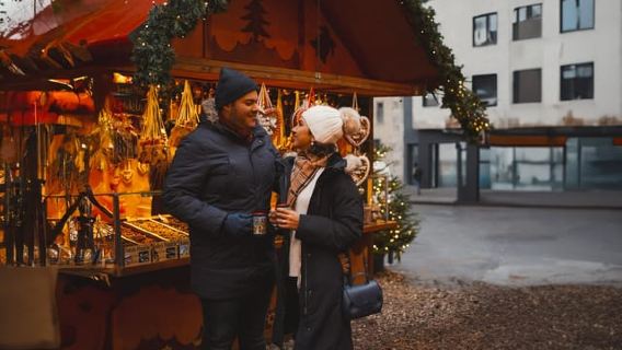 Séance photo au marché de Noël de Cologne avec un photographe local