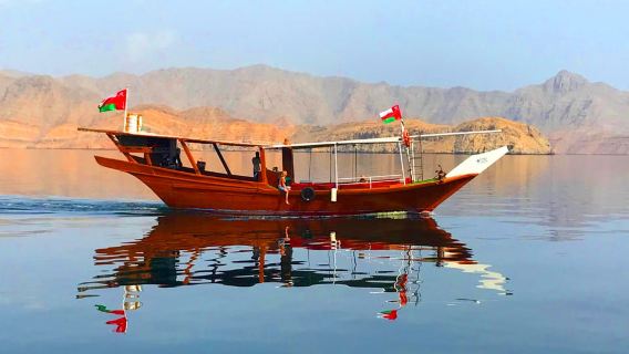 Musandam/Khasab: Overnight Dhow Cruise with Camping and BBQ