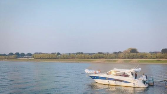 【長沙遊艇】湖南長沙遊艇包船夜遊湘江42英尺豪華遊艇包船～支援生日求婚聚會商務接待