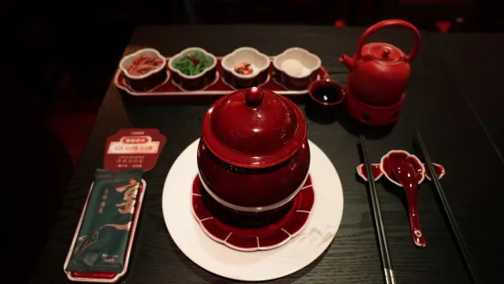 [ICON] НОЧНОЕ ПРИКЛЮЧЕНИЕ В УХАНИ: Банкет во дворце Чу-Хань + частный трансфер