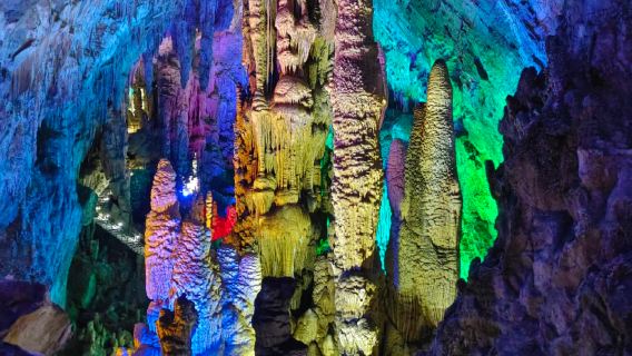 【純玩 8 人團 · 含遊船】武隆芙蓉洞＋芙蓉江遊船＋九黎城一日遊