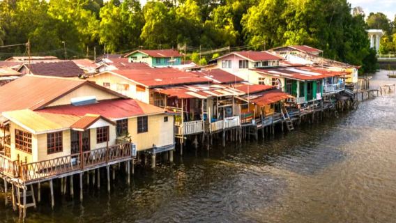 汶萊一日遊：努洛伊曼皇宮+傑米清真寺+甘榜亞逸+馬來科技館