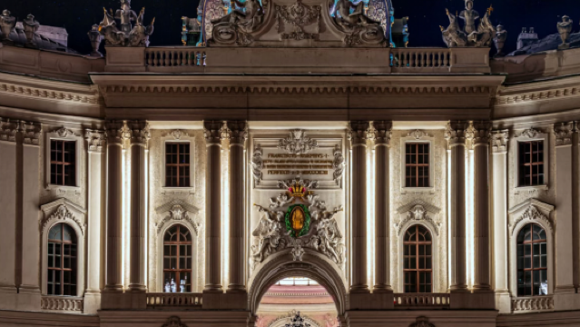 Vienna In-Depth 1-Day Tour | Royal Treasures + Artistic Wonders