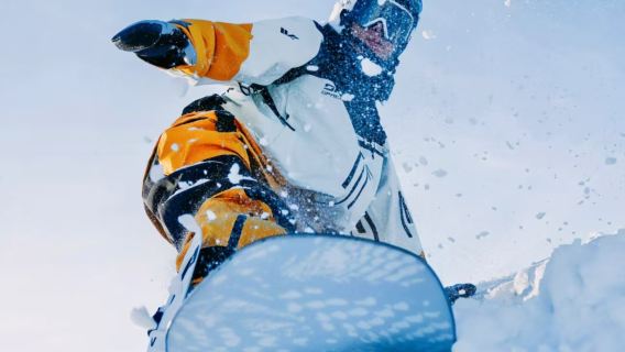 照金國際滑雪場【門票+接駁車】一日遊【雪道馳騁，趣玩無界】