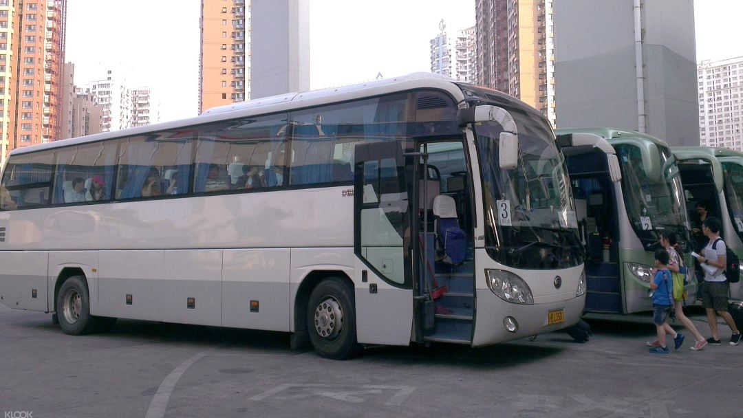 Direct bus service between Shanghai and Zhujiajian Wharf, Putuoshan