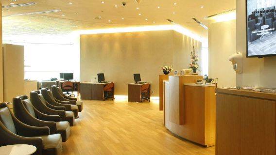 Usługa salonu VIP Plaza Premium Lounge na lotnisku międzynarodowym Toronto Pearson