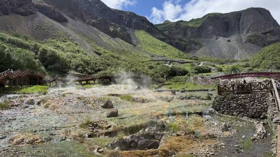 [Menuju Misteri Changbai] Perjalanan Satu Hari Panorama Lereng Utara Gunung Changbai [Grup Bisnis/Tur Pribadi yang Disesuaikan]