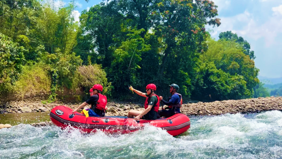 1-day tour to Kiulu River rafting in Kota Kinabalu, Sabah · Can be combined with Skymirror/Kawa mangrove
