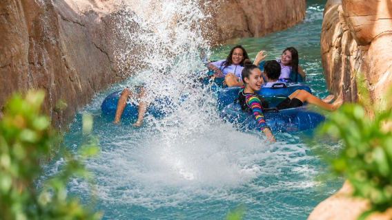 Doha : parc aquatique Desert Falls avec transferts privatisés