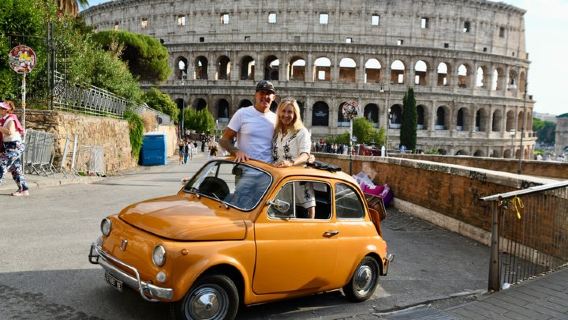 Fiat 500 Vintage Privatgruppe, mit einem lokalen Fotografen