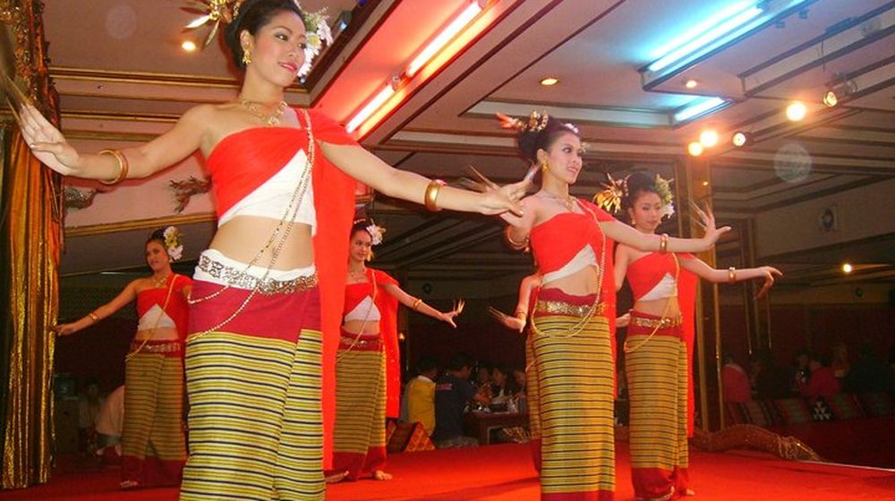 Day 4 Evening: Khantoke Dinner & Dance